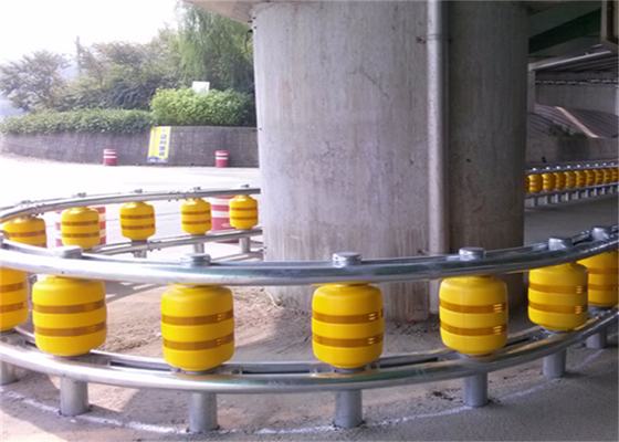 ความปลอดภัยทางถนน Rolling Guardrail Anti Collision Highway Guardrail