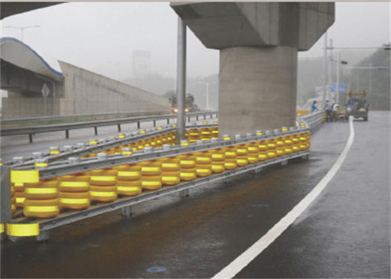 ความปลอดภัยในการจราจร ถนนรถแล่น EVA Roller System Guardrail Crash Rolling Barrier