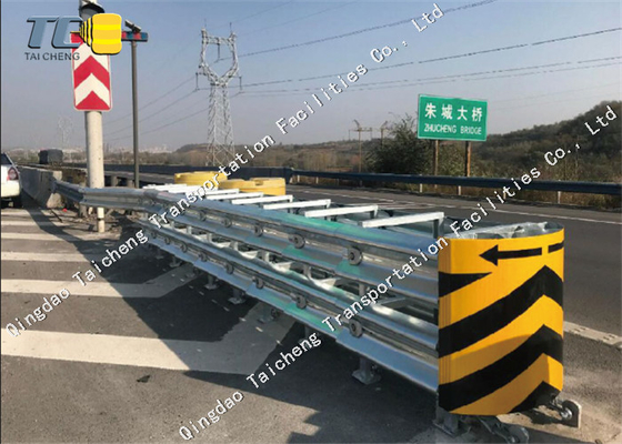 รางป้องกันความปลอดภัยทางถนนที่มีคุณภาพสูง สามารถนําคูชั่นป้องกันการชนกัน