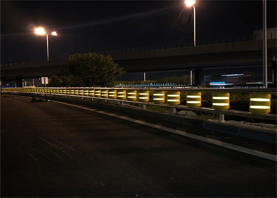 Barrier Guardrail Barrel สีเหลืองสีส้มพร้อมแถบสะท้อนแสง